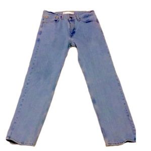 Levi Strauss Gold Light blue denim jeans size 33x32 only worn a few times